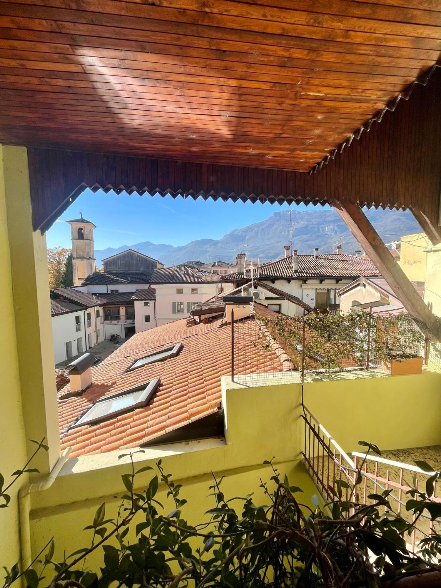 Appartamento Sui Tetti Del Centro Storico Rovereto  Exterior foto